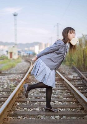 青青射_蓝光免费高清观看